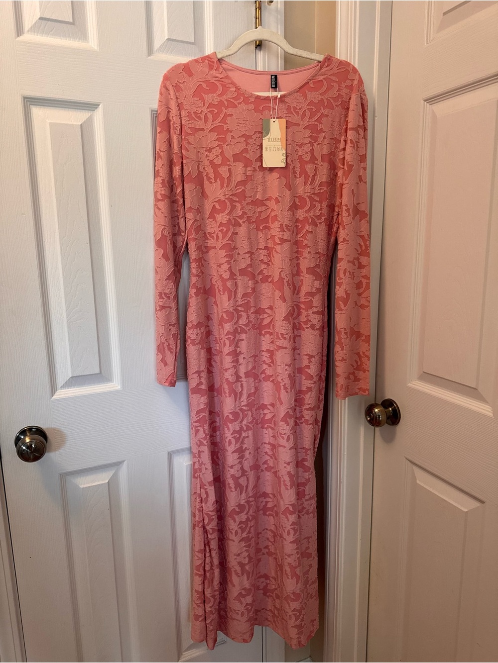 Long Sleeve Floral Lace Maxi Dress in Dusty Rose